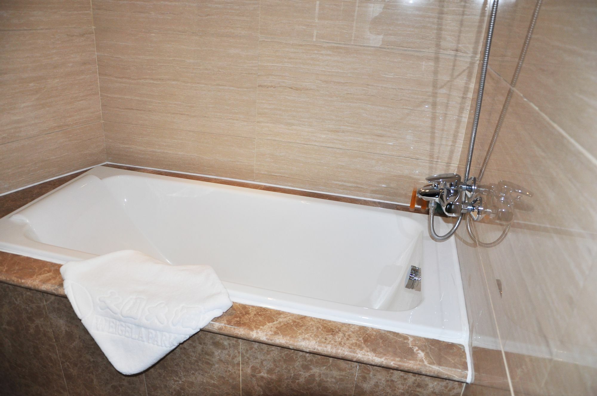 Dalian New Garden Hotel 外观 照片